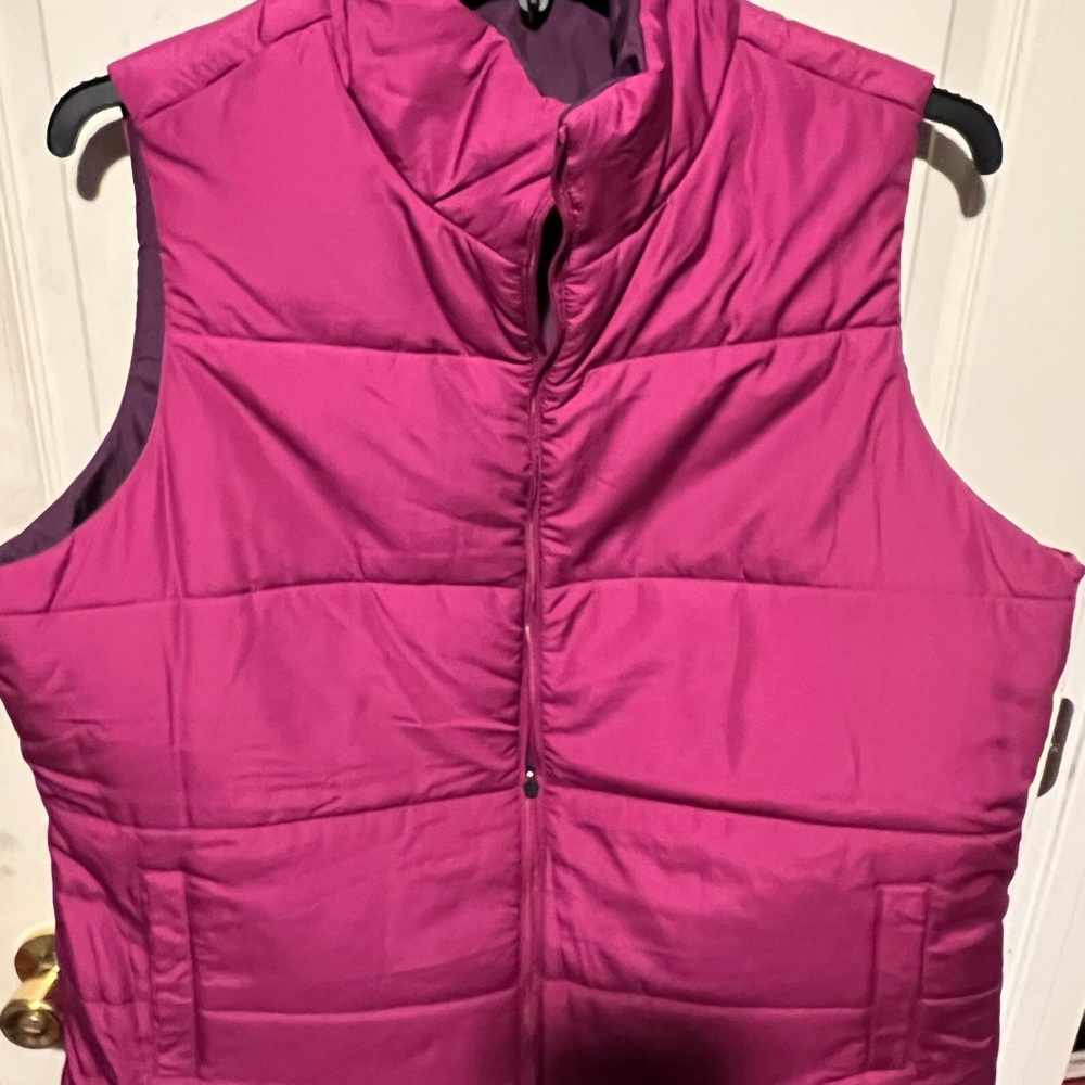 Reversible Women’s 2X Puffy Vest - Pink and Purple.